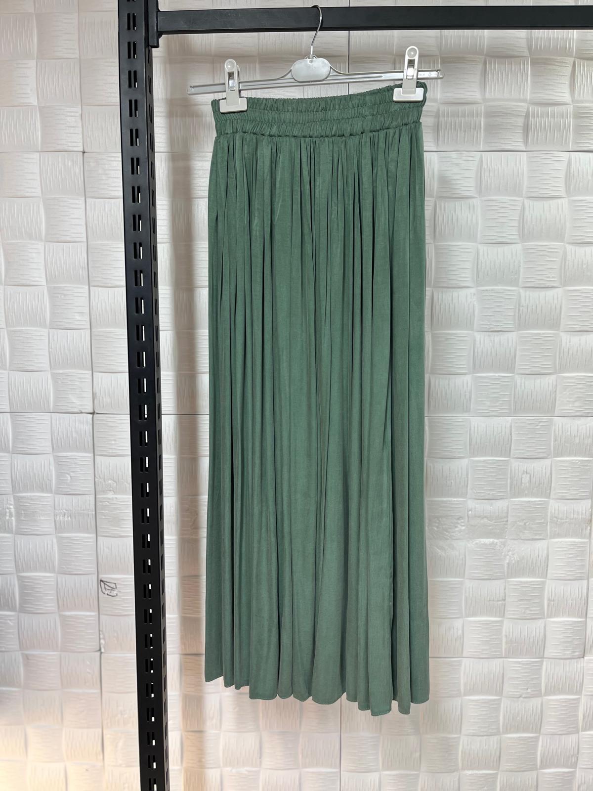 Yeşil Etekli Takım